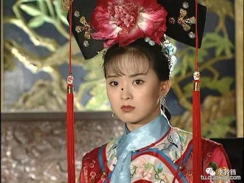 吃瓜贵妇博主,揭秘网红博主吃瓜背后的奢华生活